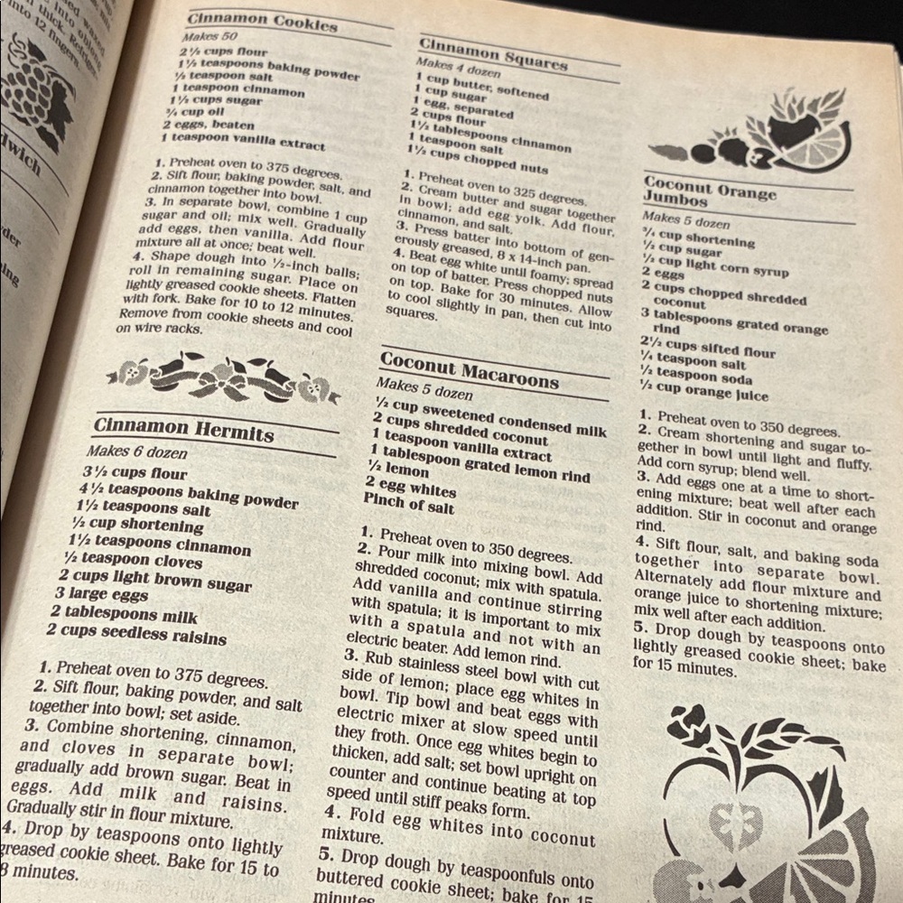 Assorted Baking & Dessert Recipe cookbooks- Candy, Cookies & Chocolates (Set) - Picture 13 of 14